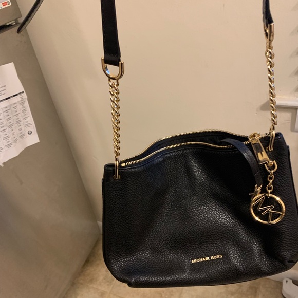 Michael kors purse - Picture 4 of 5